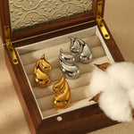 Rivage — les deux finitions dans un décor bois ; une paire par commande.